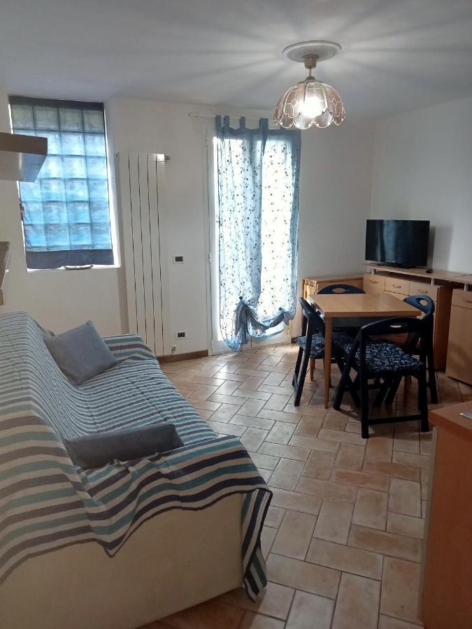 Ferienwohnung Nina House Imperia Exterior foto
