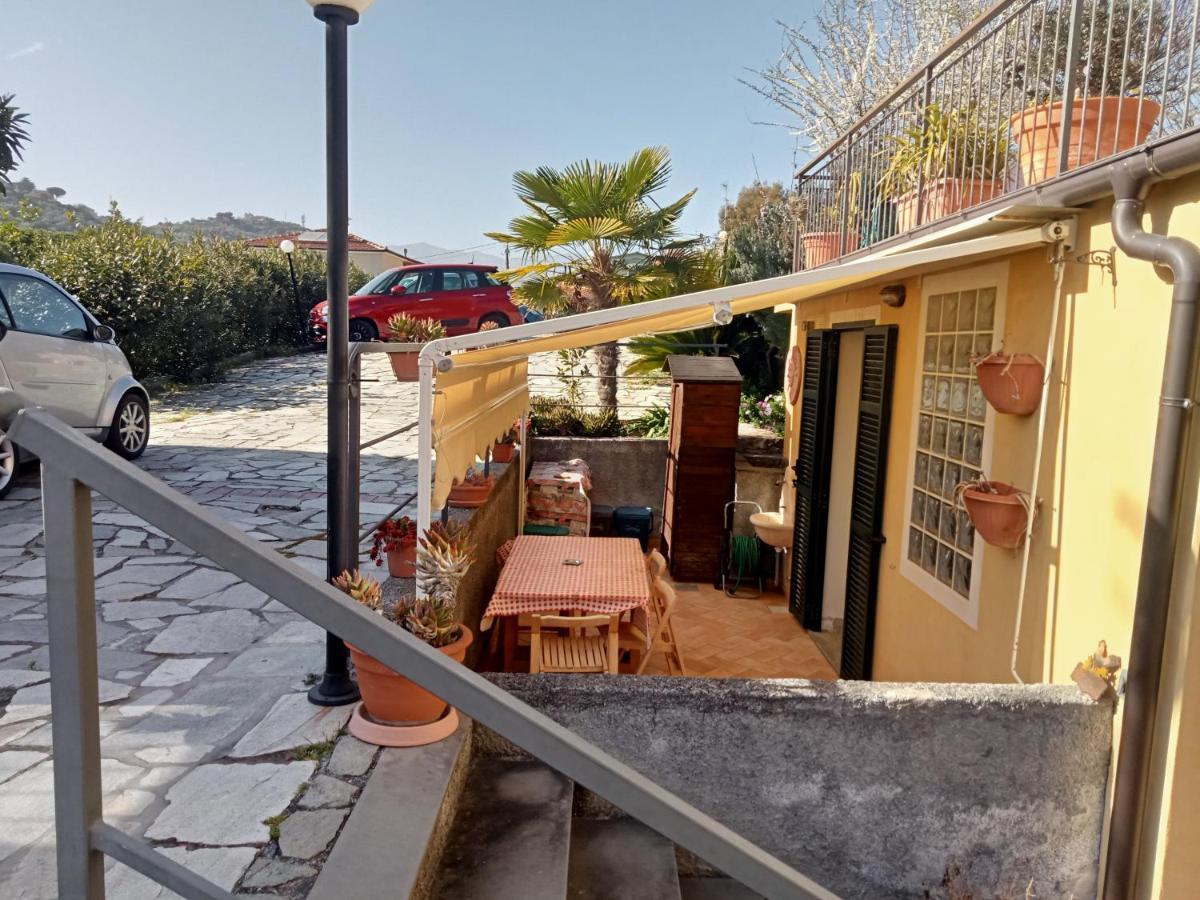 Ferienwohnung Nina House Imperia Exterior foto